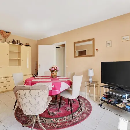 Résidence - 4 Personnes 1 Avec Jardin Centre-village Mae-5953 Apartamento